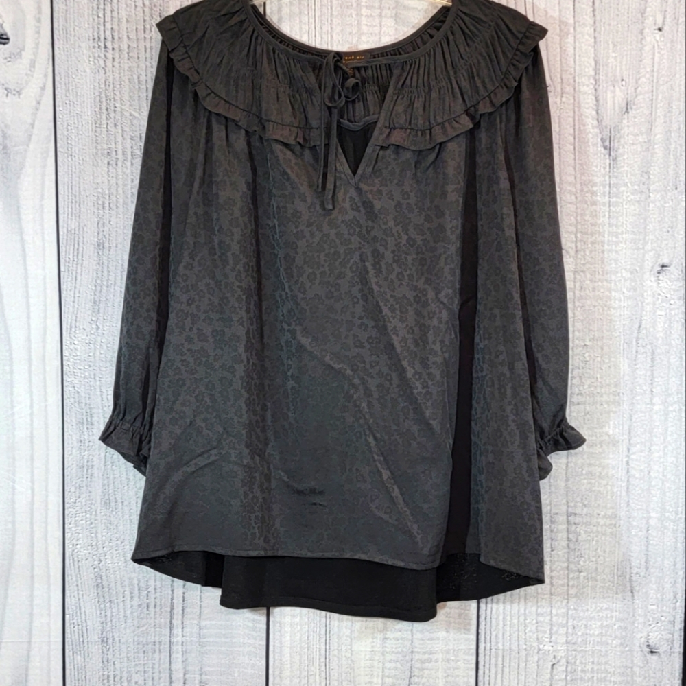 ***Current Air grey leopard print blouse sz. XL